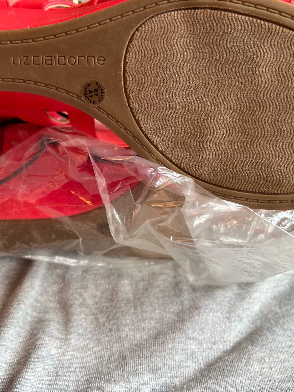 Liz Claiborne Coral Strappy Elastic Wedge Sandals - Picture 5 of 10